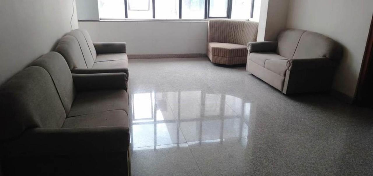Iroomz Hoysala Residency Bellary Exterior photo